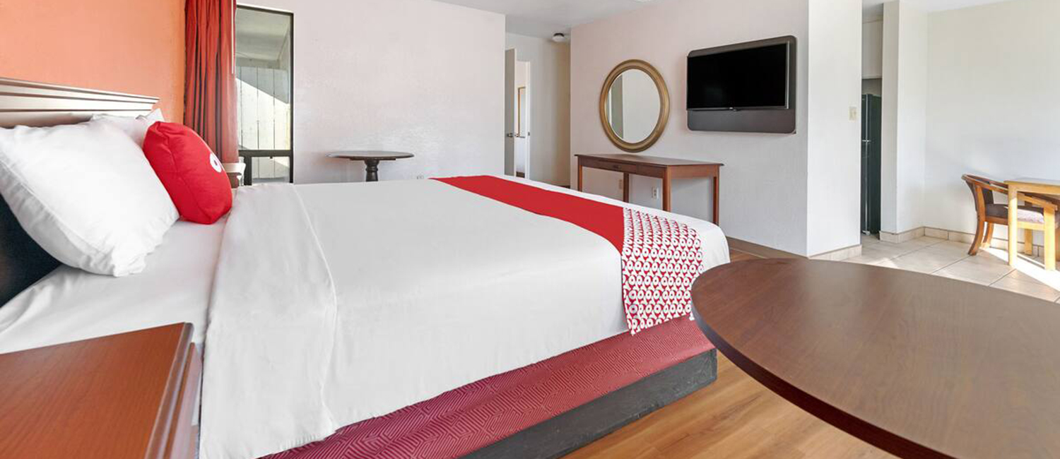 OUR GUEST ROOMS BOASTS MODERN AMENITIES