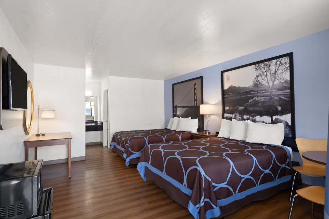Two Queen Beds - Non Smoking