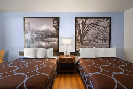 Two Queen Beds - Non Smoking